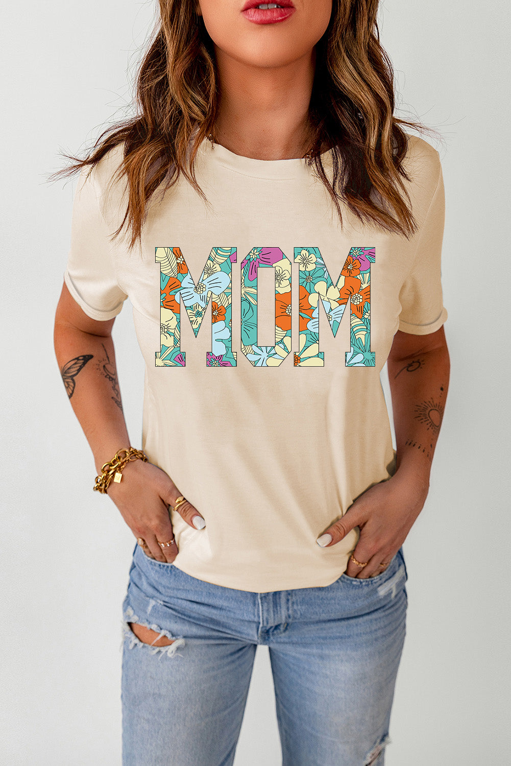 The MOM Floral Graphic T-Shirt